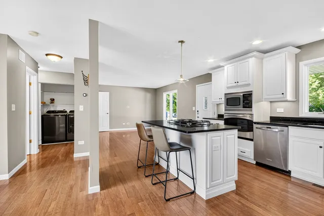 $360,000 | 606 Briarwood Court, Elwood, IL 60421