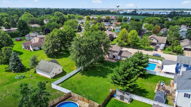 $360,000 | 606 Briarwood Court, Elwood, IL 60421