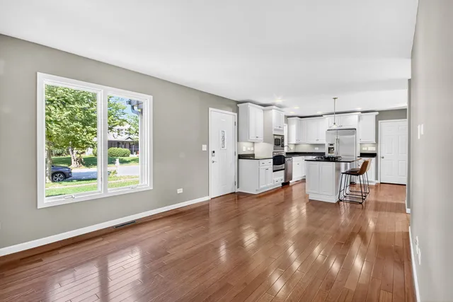 $360,000 | 606 Briarwood Court, Elwood, IL 60421