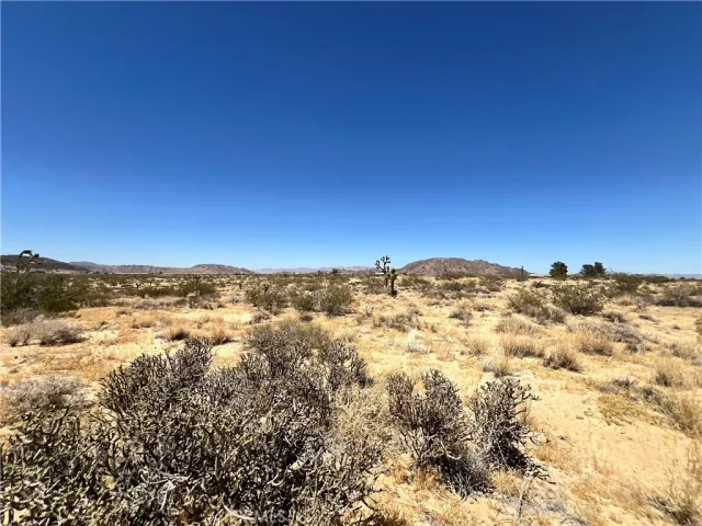 $39,000 | 0 Easton, Landers, CA 92285