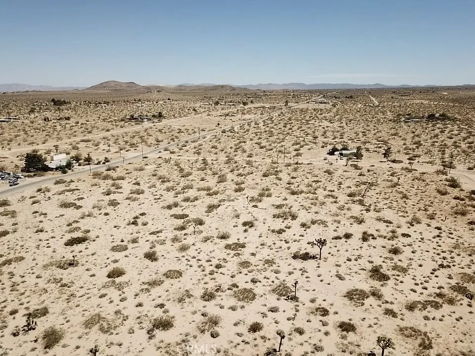 0 Easton Landers, CA 92285 - Photo 4 of 13 a view of an ocean