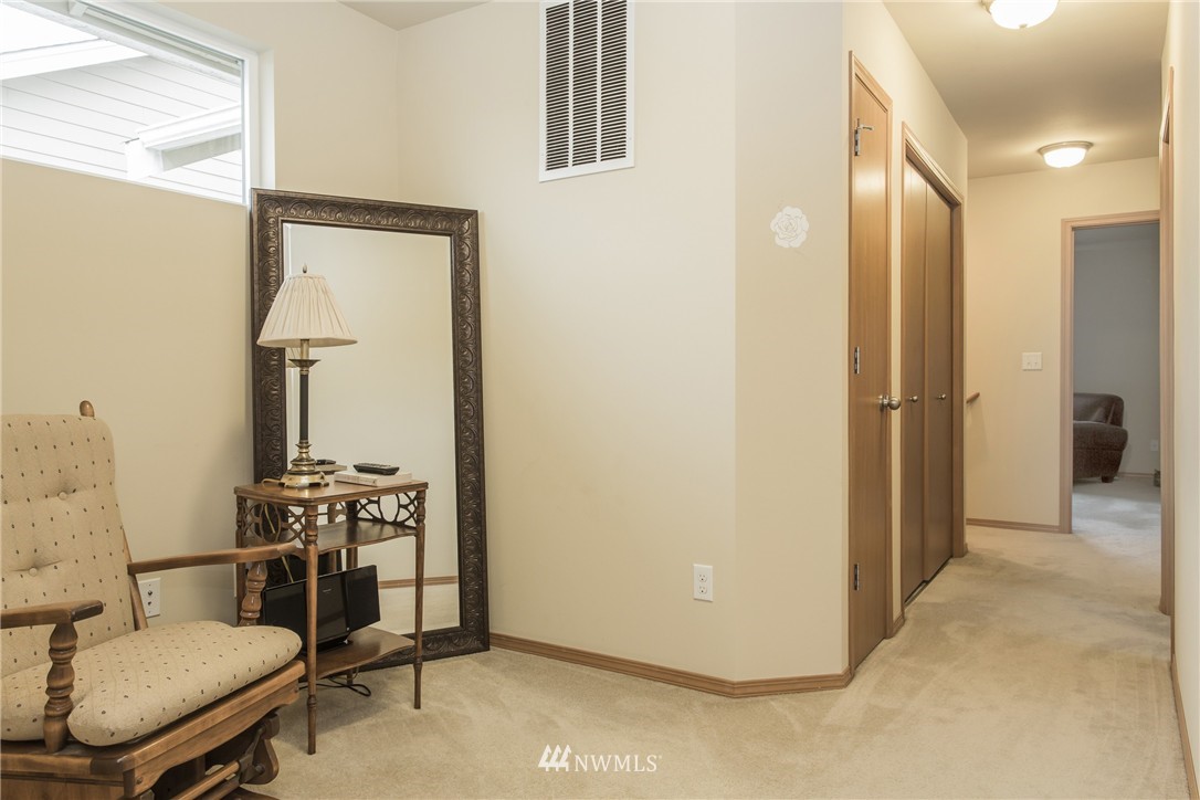 1321 174th Street Southeast Bothell, WA 98012 - Photo 11 of 18 Gallery Image 11