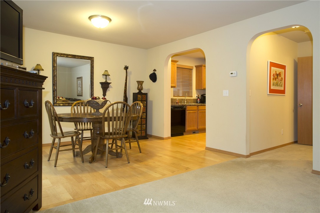 1321 174th Street Southeast Bothell, WA 98012 - Photo 4 of 18 Gallery Image 4