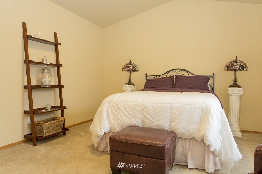 1321 174th Street Southeast Bothell, WA 98012 - Photo 9 of 18 Gallery Image 9