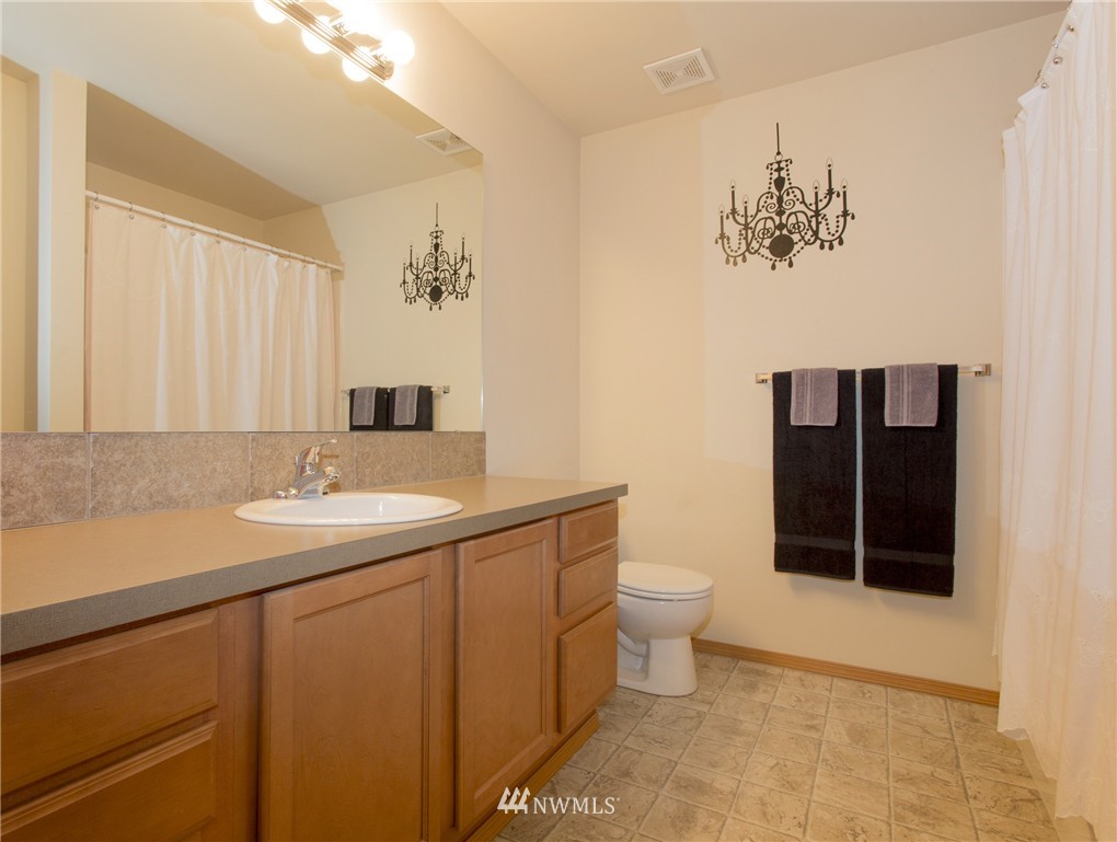 1321 174th Street Southeast Bothell, WA 98012 - Photo 10 of 18 Gallery Image 10