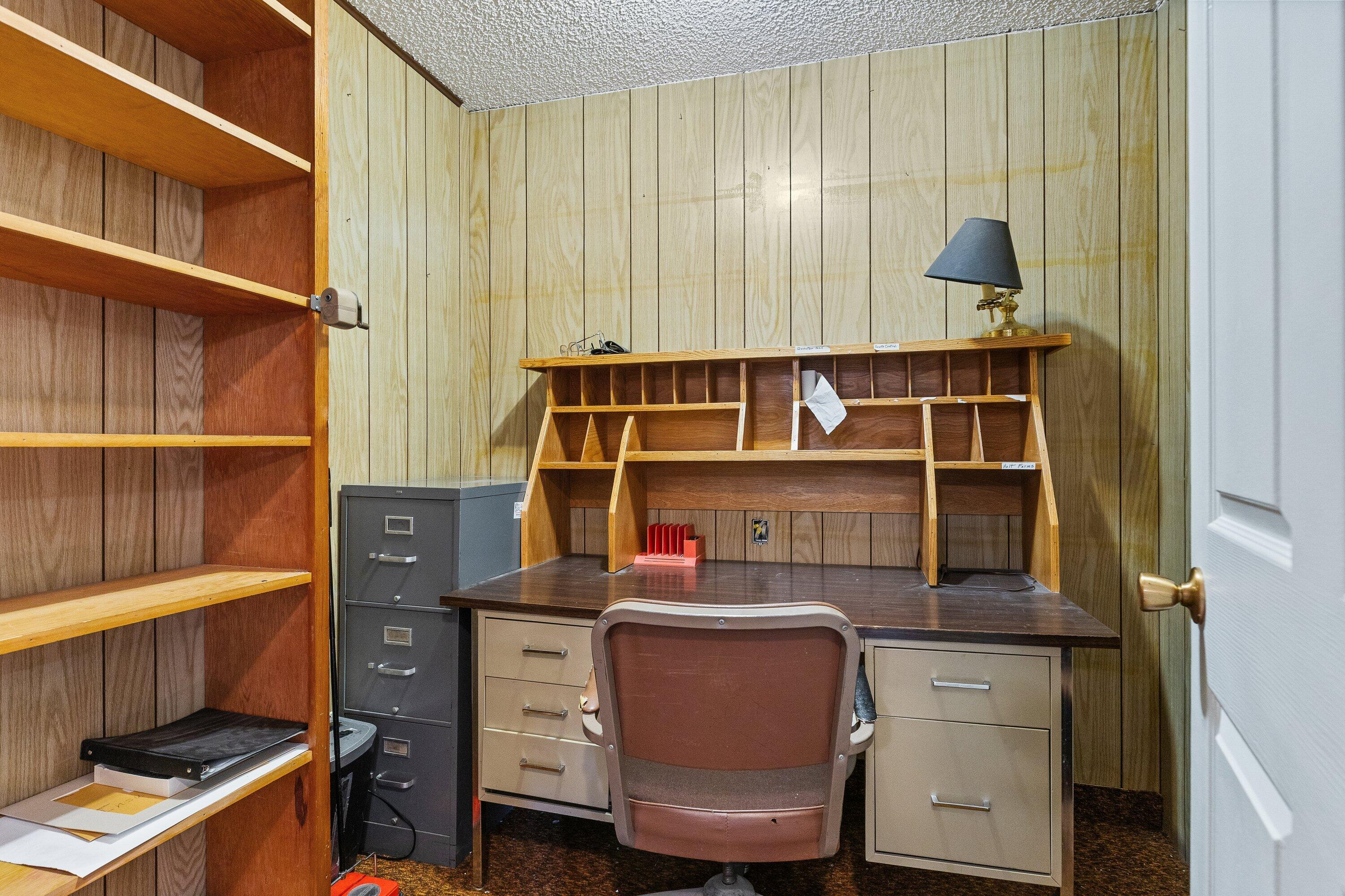 81 South Center Street Enterprise, UT 84725 - Photo 14 of 35 Office/ Bedroom