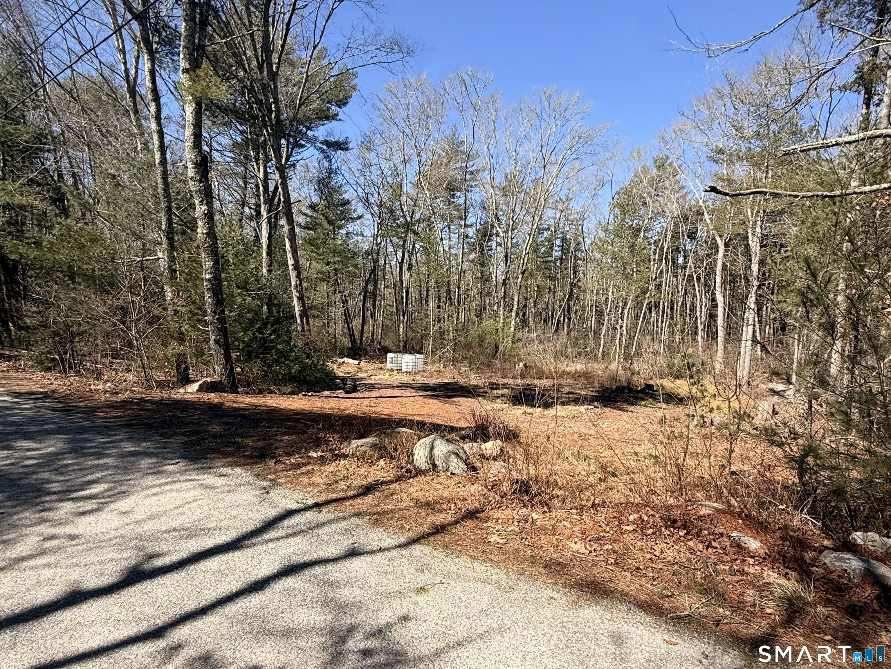 111 Stillman Road North Stonington, CT 06359 - Photo 4 of 12