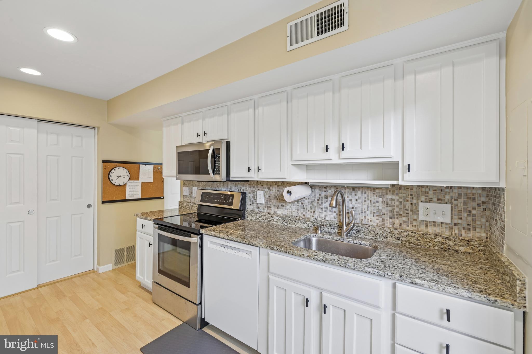 11244 Snowflake Court, Unit A128 Columbia, MD 21044 - Photo 16 of 35 Kitchen