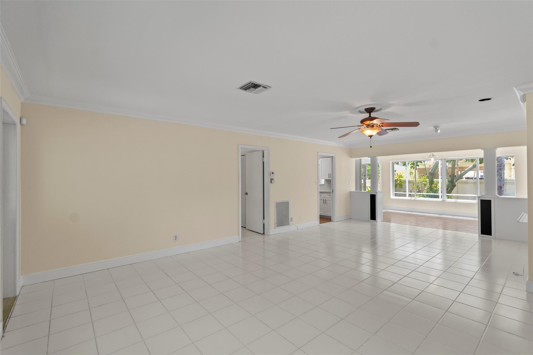 270 Northwest 3rd Court Boca Raton, FL 33432 - Photo 4 of 53 Photo 4
