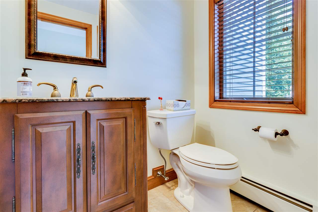 4 Brentwood Road Windham, NH 03087 - Photo 20 of 33