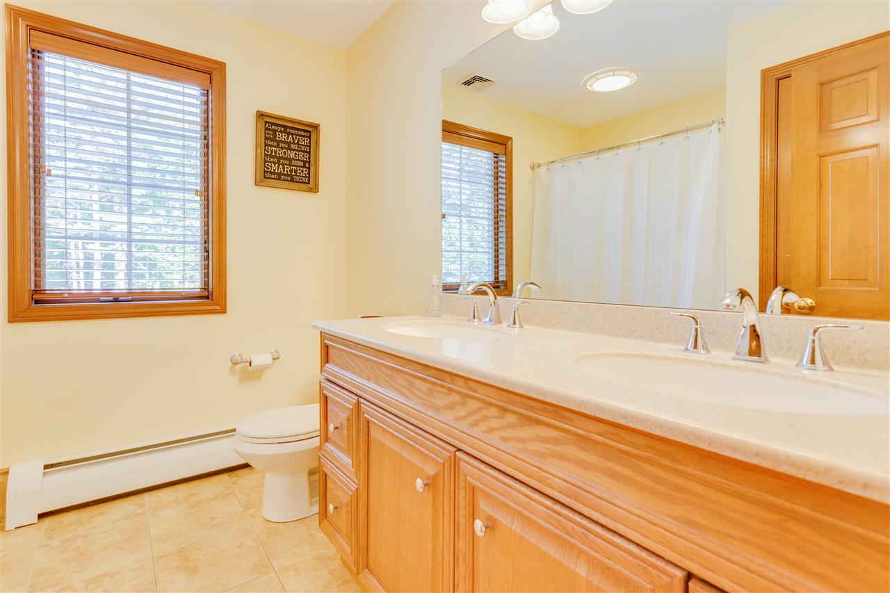 4 Brentwood Road Windham, NH 03087 - Photo 27 of 33
