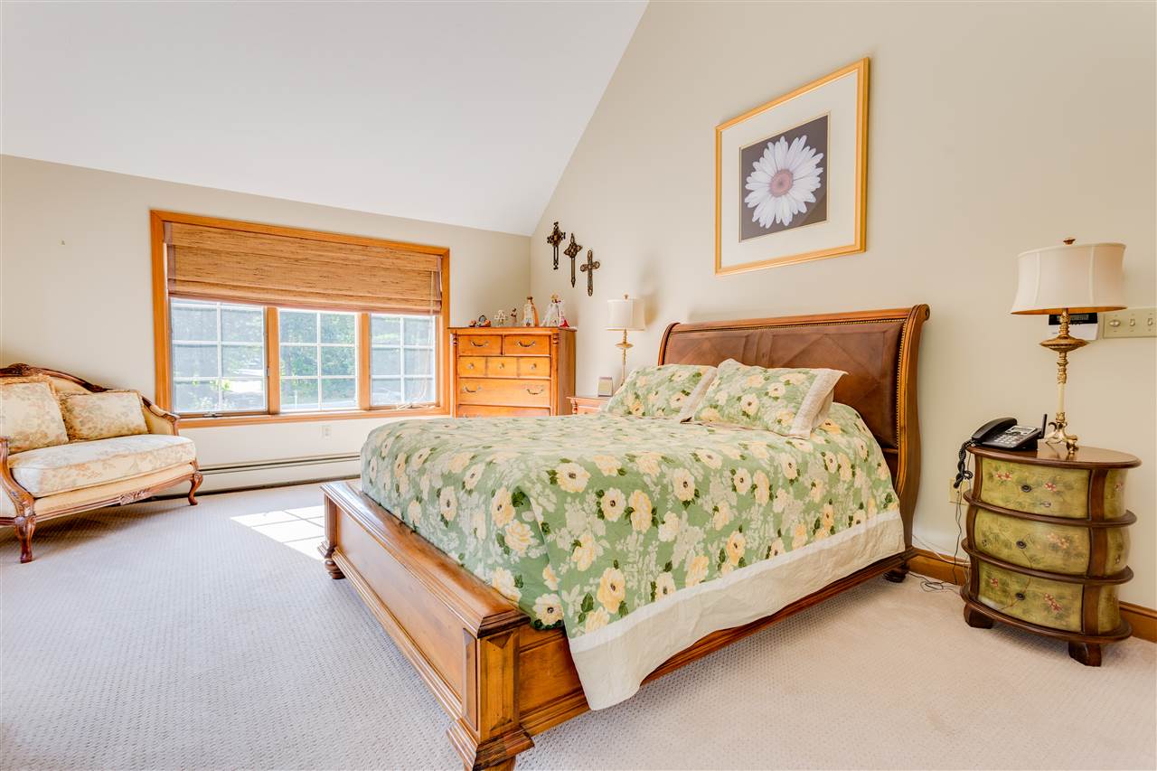 4 Brentwood Road Windham, NH 03087 - Photo 31 of 33