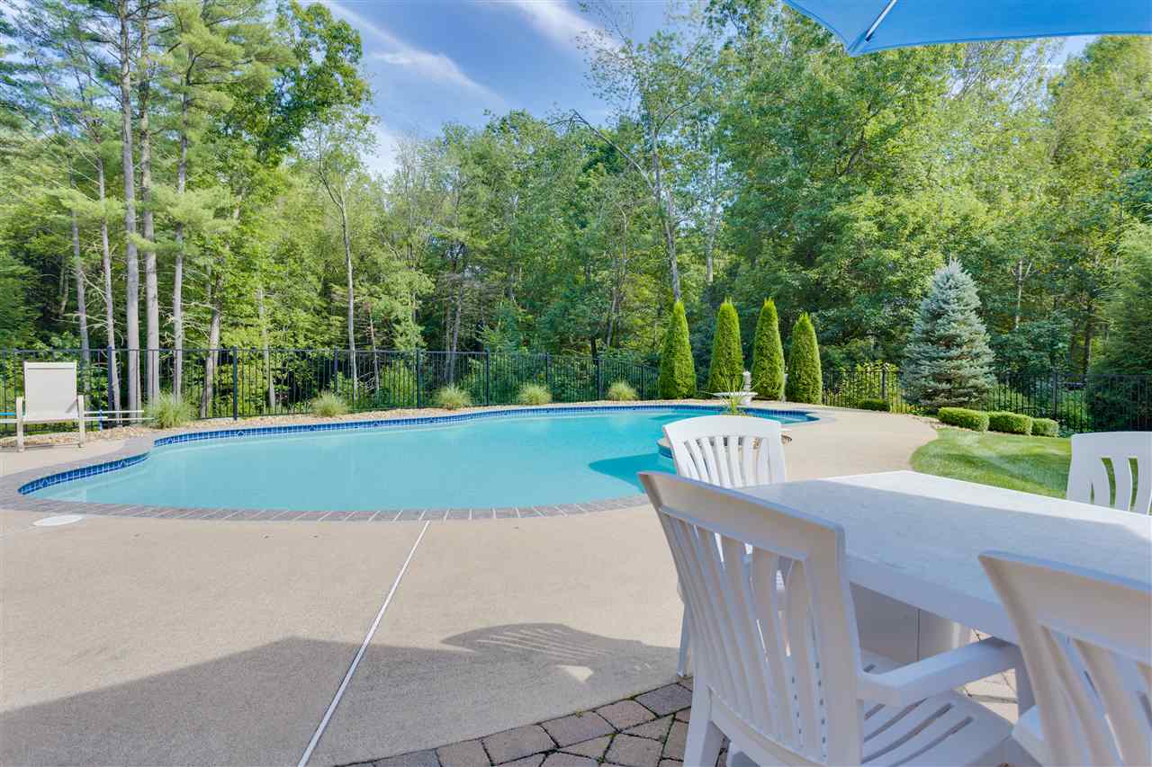4 Brentwood Road Windham, NH 03087 - Photo 6 of 33
