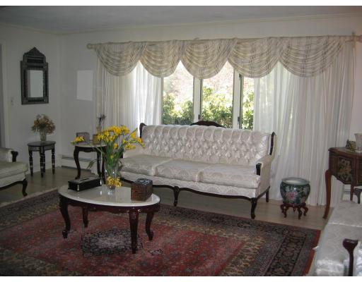 11 Carriage Lane Canton, MA 02021 - Photo 3 of 14