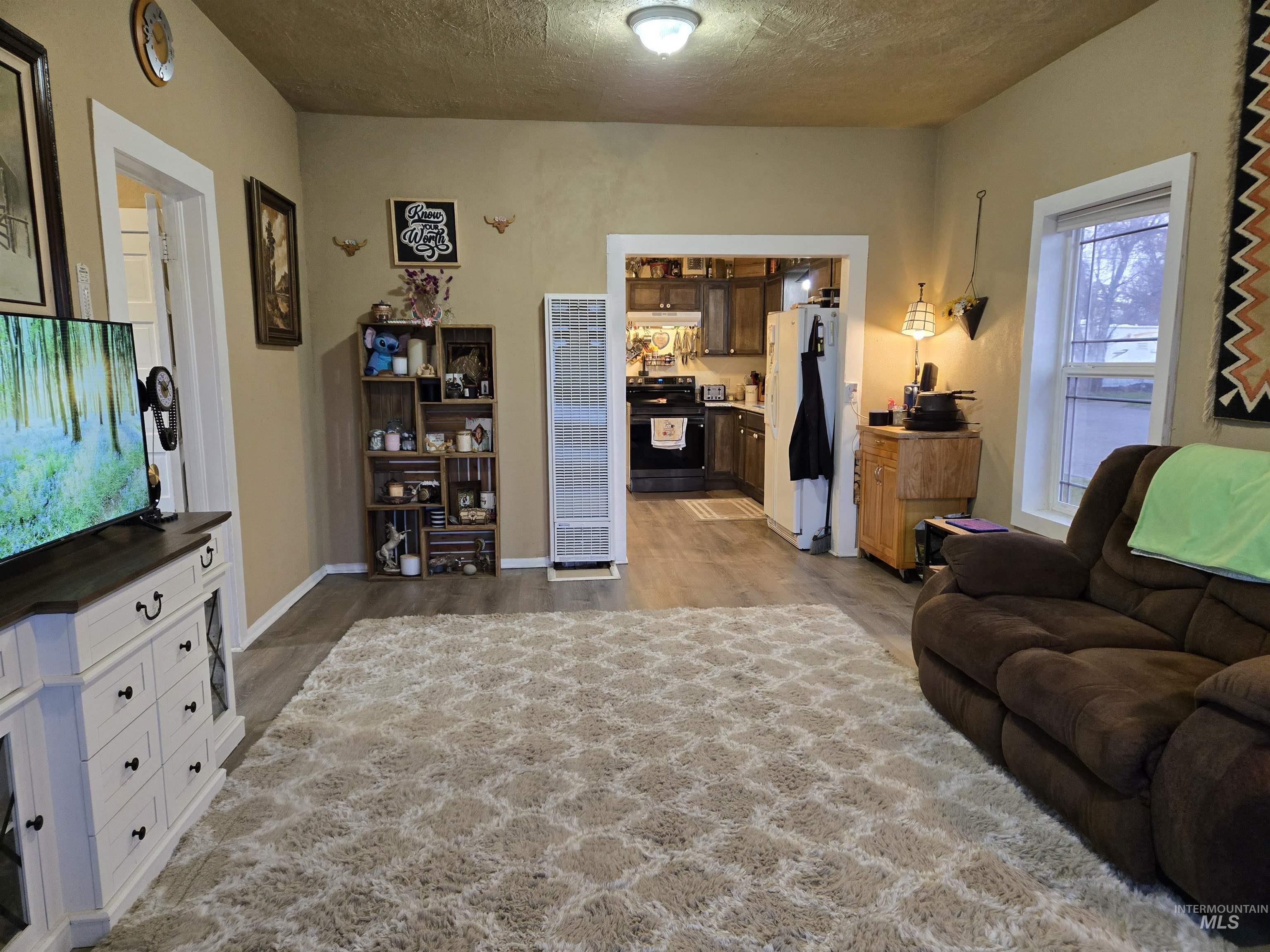 695 North Oregon Street Ontario, OR 97914 - Photo 6 of 36