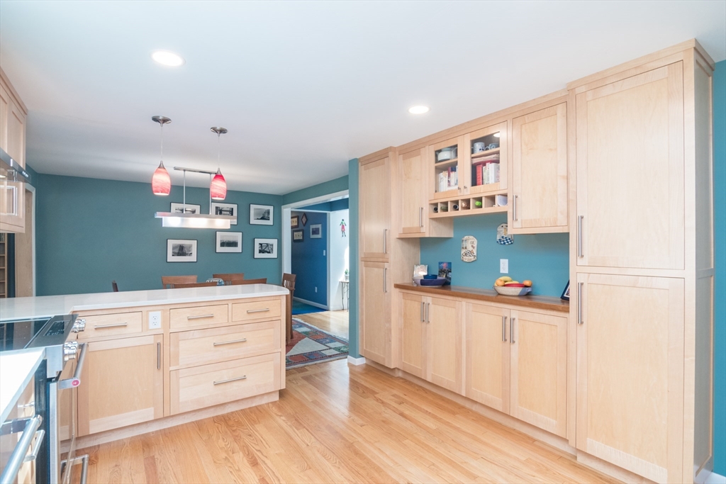 669 Westhampton Road Northampton, MA 01062 - Photo 16 of 42