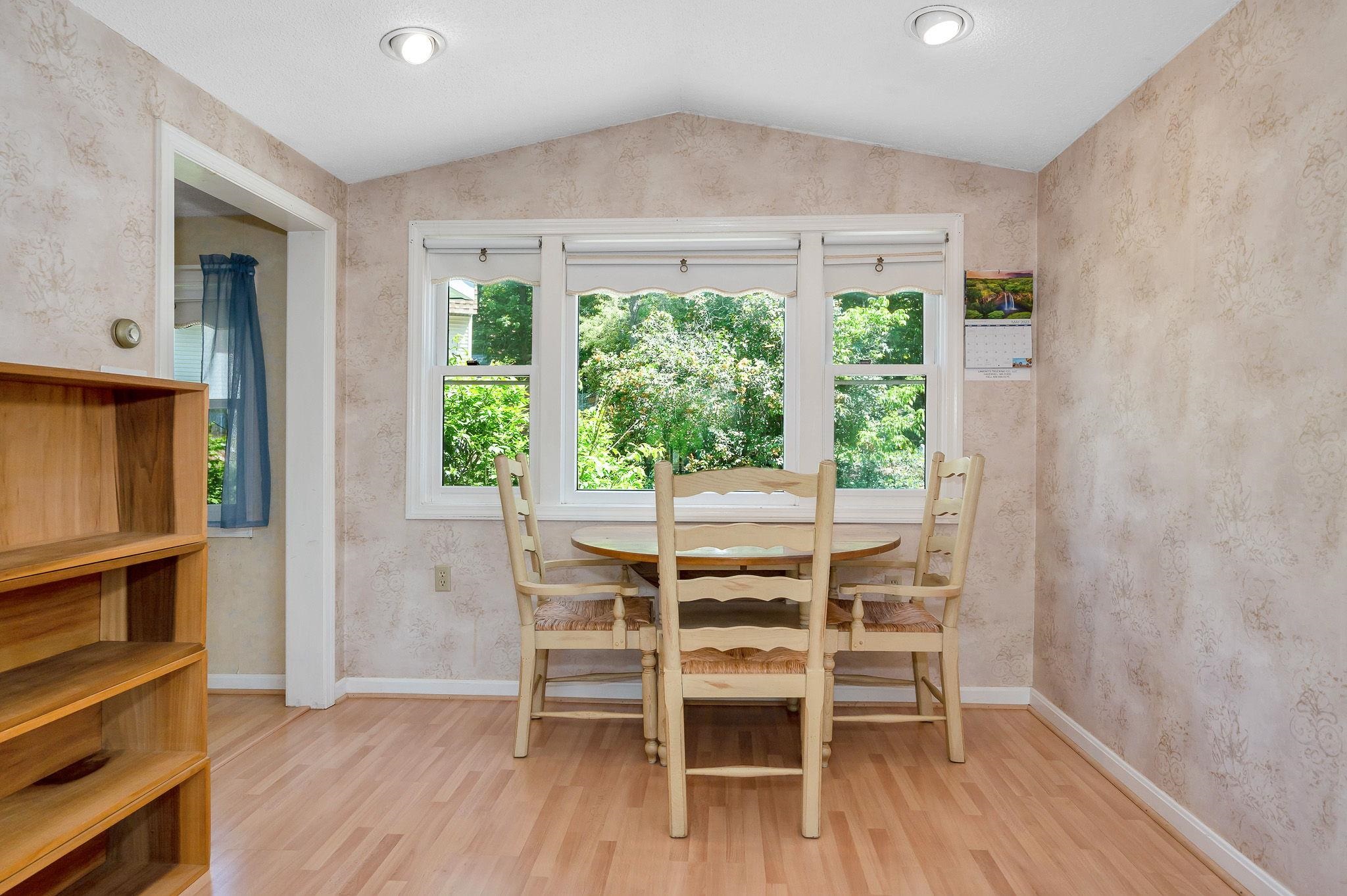 91 Honor Roll Road Pelham, NH 03076 - Photo 16 of 39