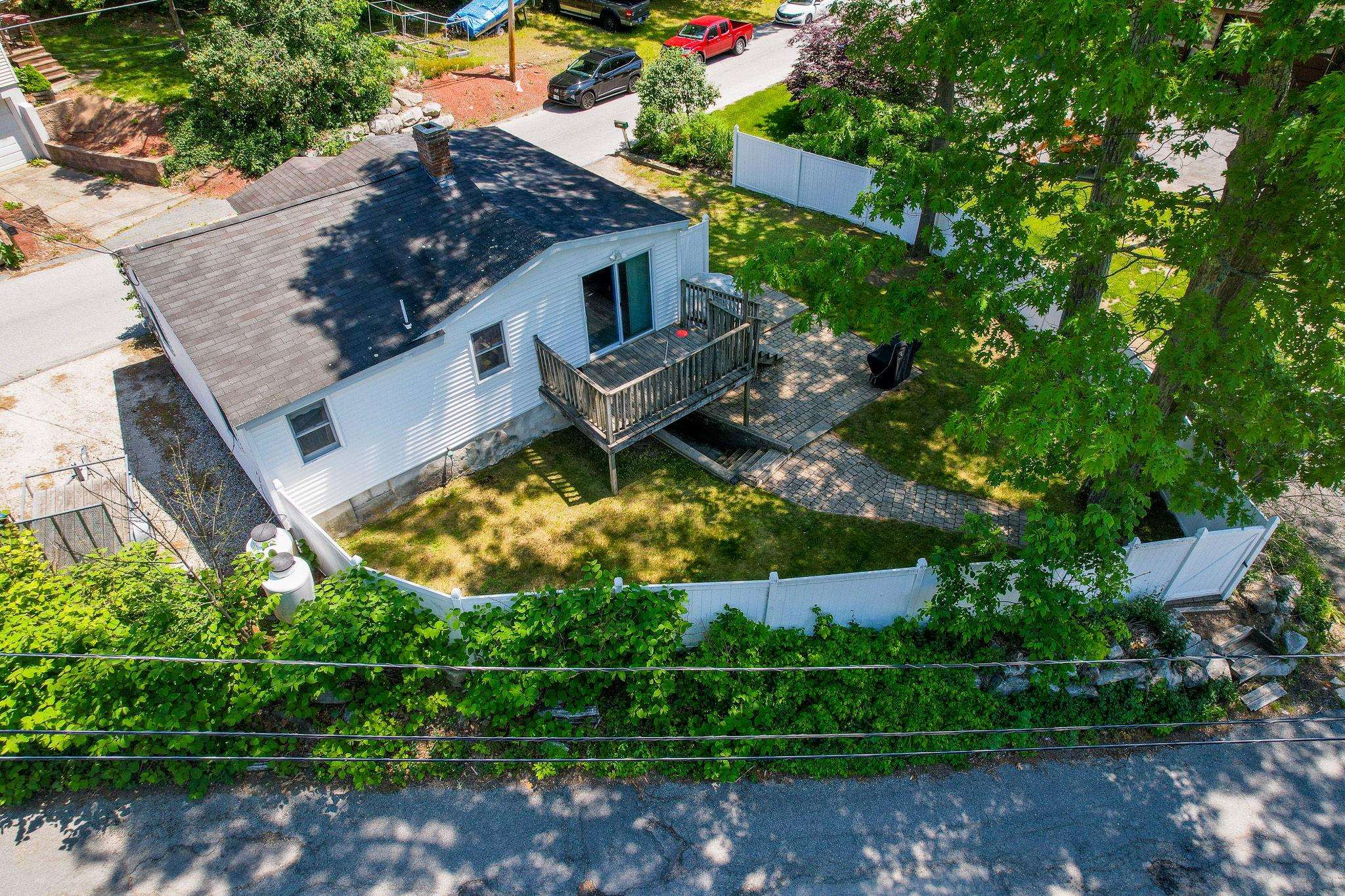 91 Honor Roll Road Pelham, NH 03076 - Photo 20 of 39