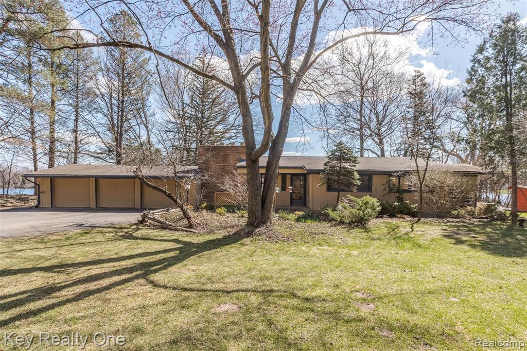 9720 Sashabaw Road Clarkston, MI 48348 - Photo 32 of 40