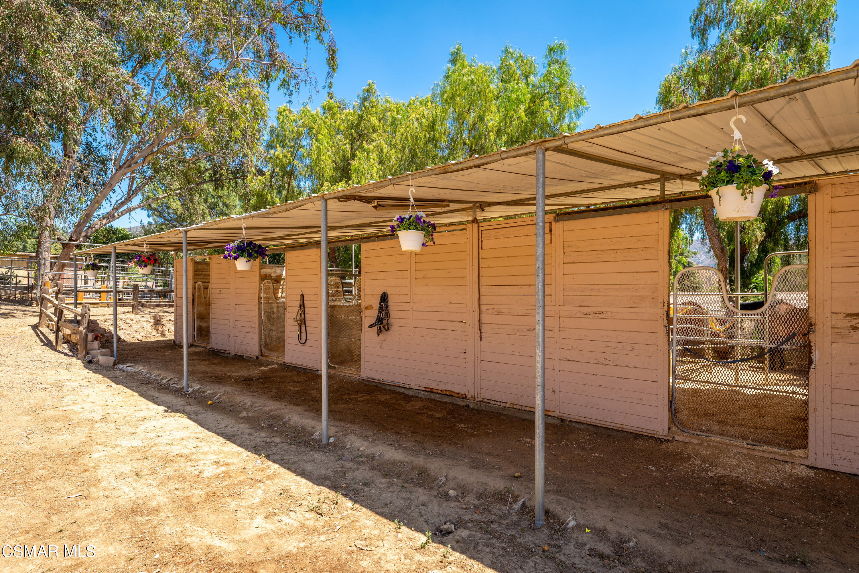 1704 Rambling Road Simi Valley, CA 93065 - Photo 29 of 40 a backyard space view