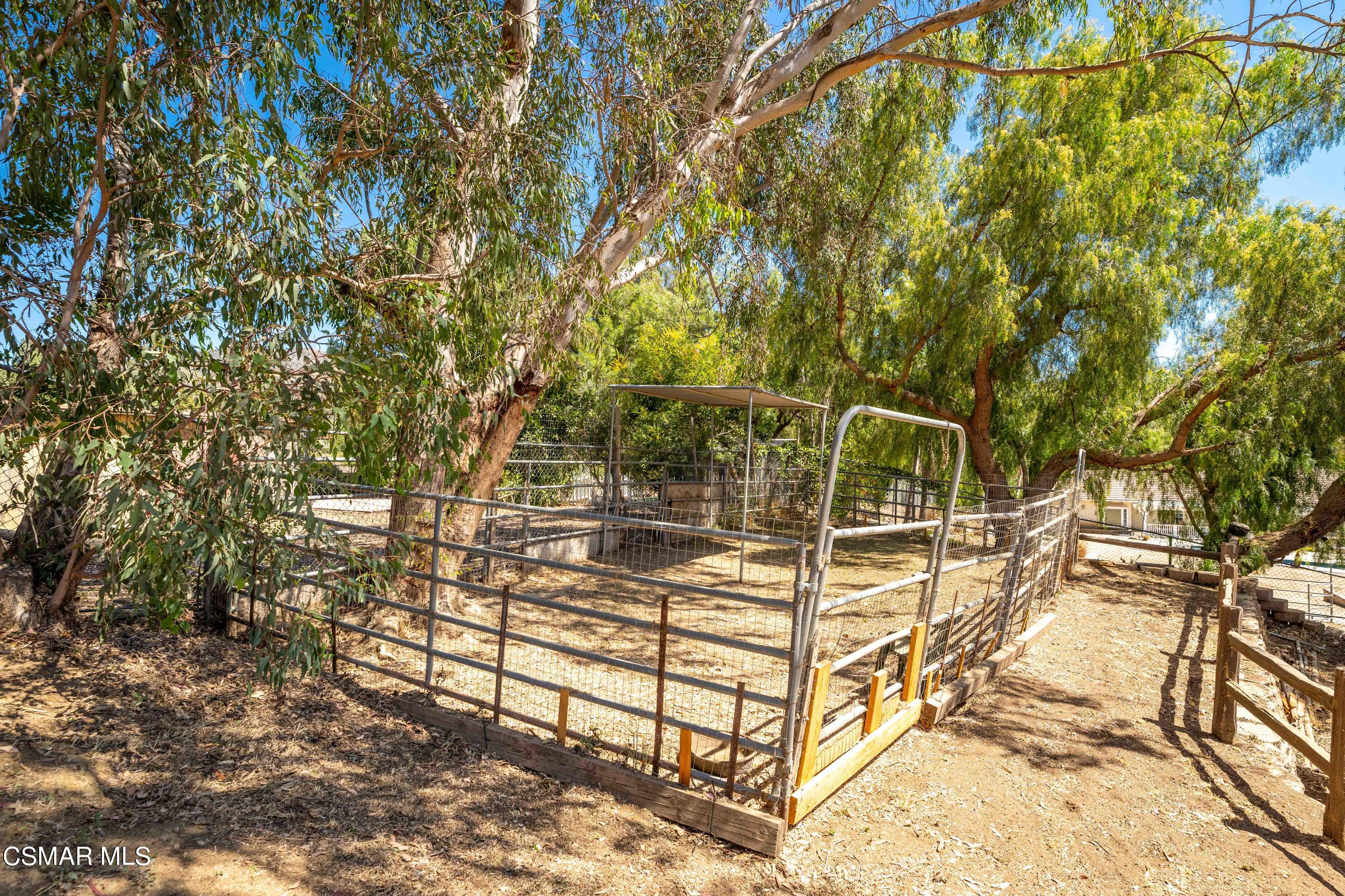 1704 Rambling Road Simi Valley, CA 93065 - Photo 31 of 40