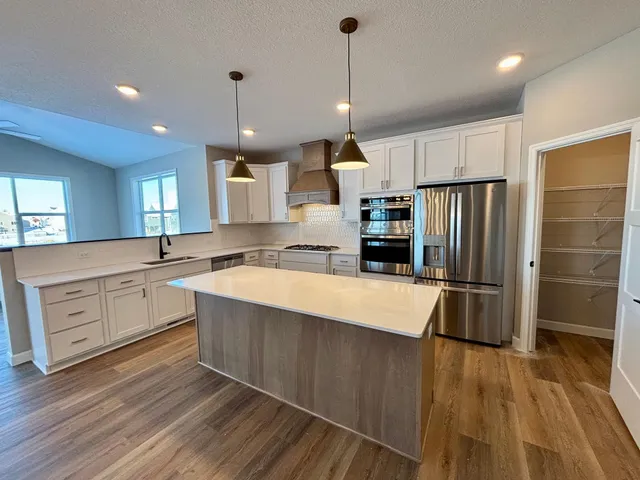 $659,900 | 11764 5th Street Northeast, Hanover, MN 55341