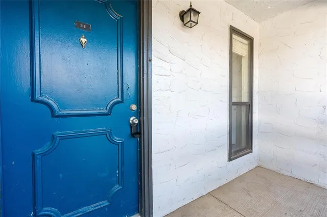 $1,495 | 5840 Spring Valley Road, Unit 212, Dallas, TX 75254