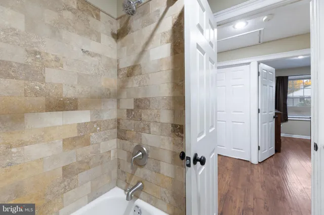 $275,000 | 5604 Fleetwing Drive, Levittown, PA 19057