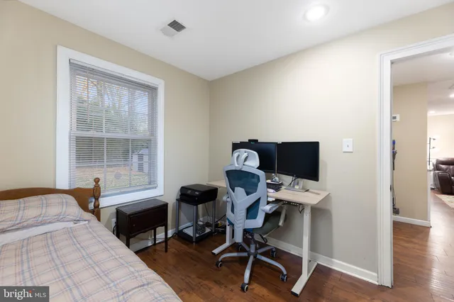 $275,000 | 5604 Fleetwing Drive, Levittown, PA 19057