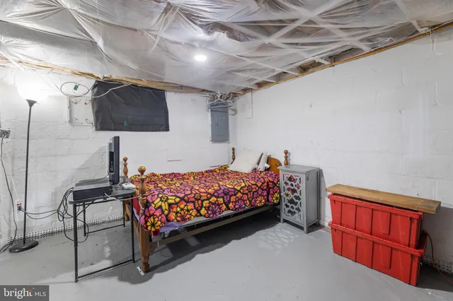 $275,000 | 5604 Fleetwing Drive, Levittown, PA 19057