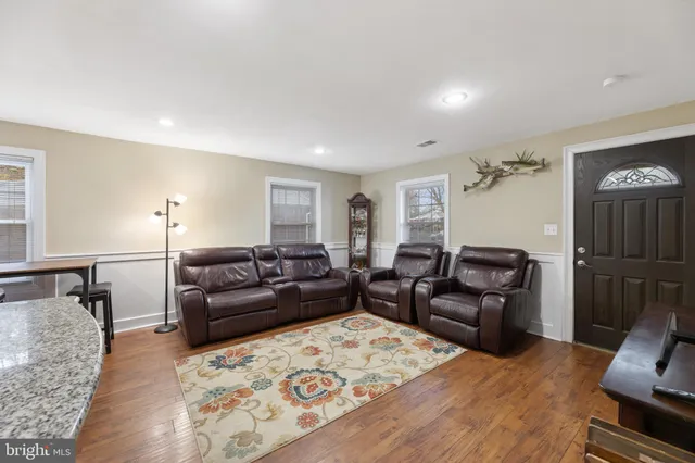 $275,000 | 5604 Fleetwing Drive, Levittown, PA 19057