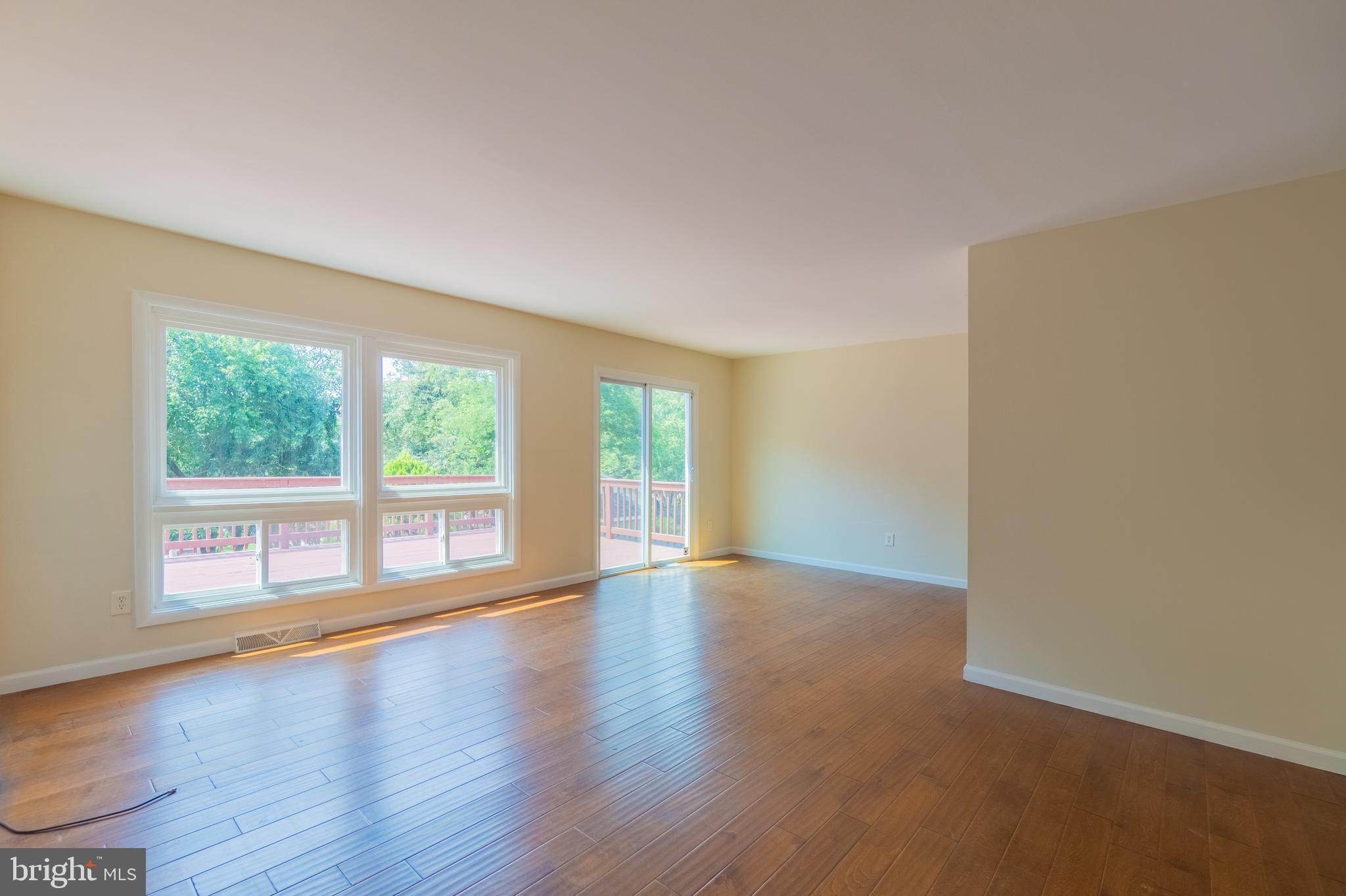 10414 Truxton Road Adelphi, MD 20783 - Photo 4 of 51