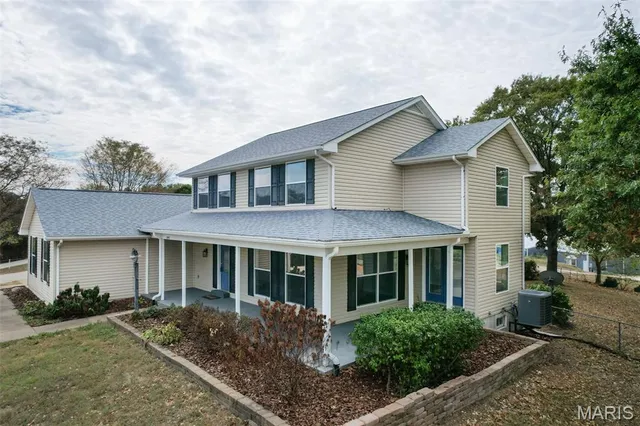 $975,000 | 1891 North 4 Mile Road, Washington, MO 63090