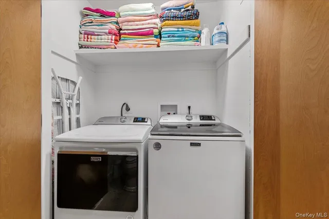 $2,995,000 | 22 West Gate Road, Wainscott, NY 11975