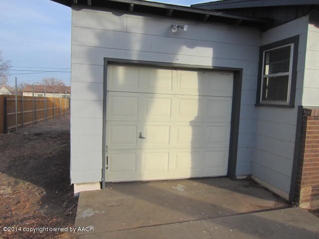 5107 Crockett Street Amarillo, TX 79110 - Photo 2 of 12 a view of front door