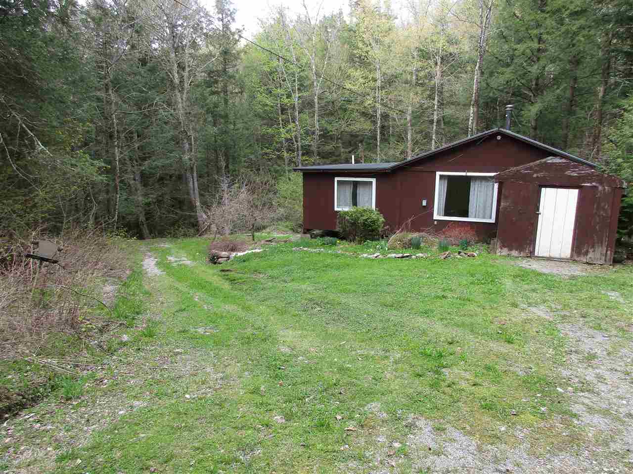 245 Weaver Road Huntington, VT 05462 - Photo 3 of 35 Gallery Image 3