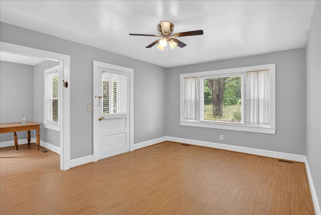 1968 Daniels Road Boydton, VA 23917 - Photo 8 of 41 Gallery Image 8