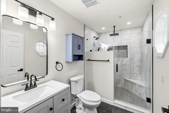 $2,450 | 6610 Lake Park Drive, Unit T1, Greenbelt, MD 20770