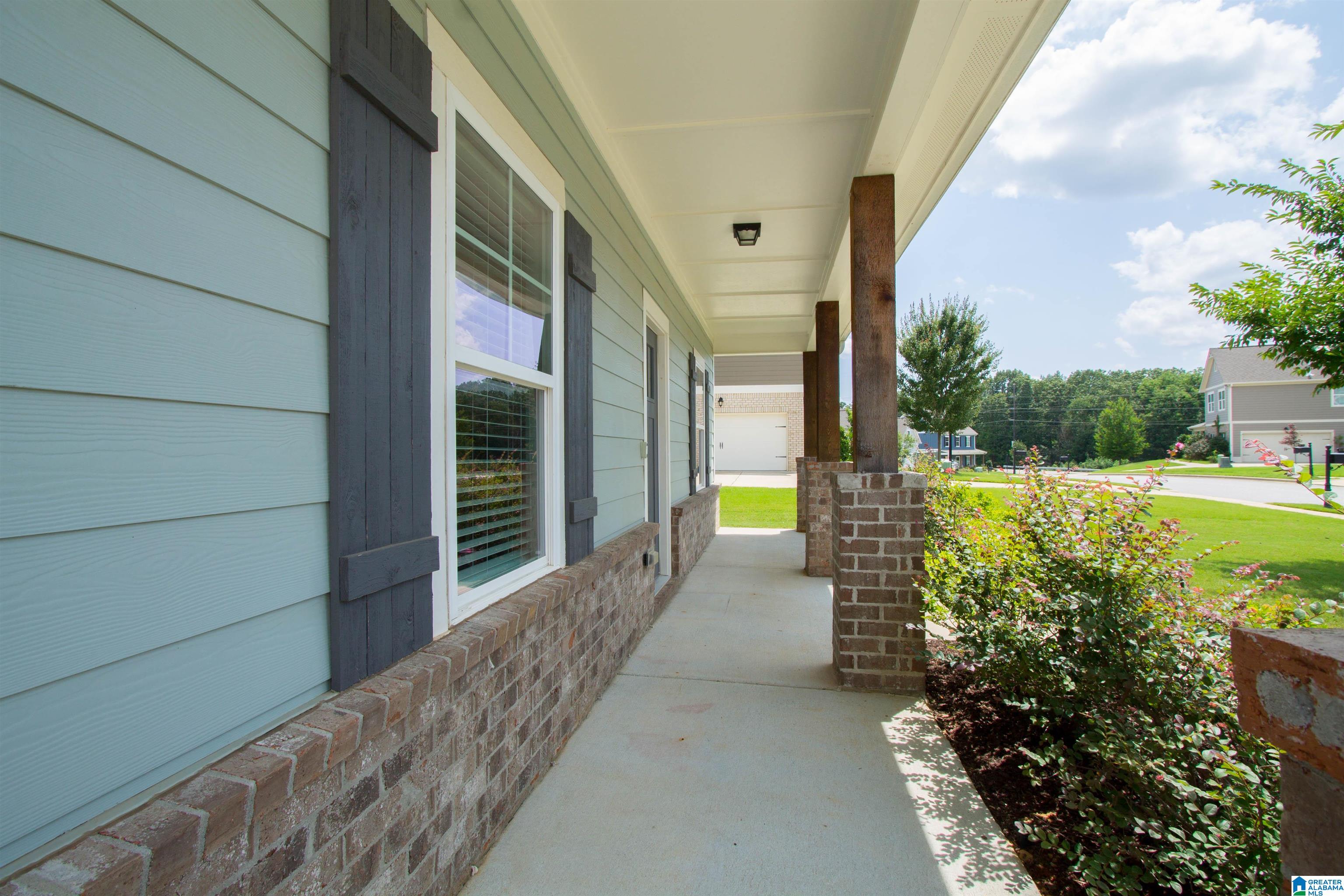 1018 Camellia Ridge Drive Pelham, AL 35124 - Photo 5 of 40