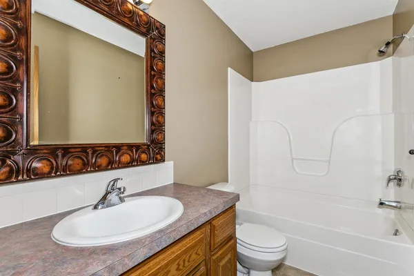 $339,900 | 631 Brentwood Court, Andover, KS 67002