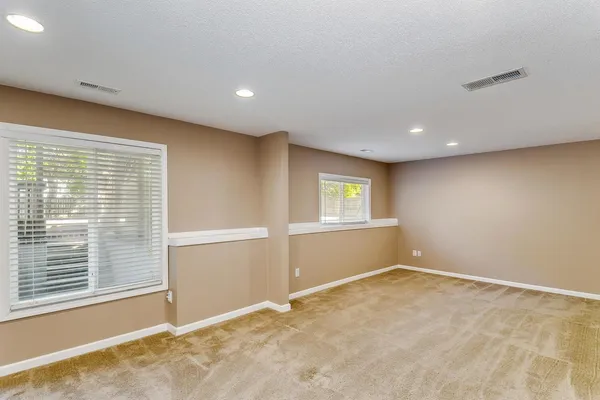 $339,900 | 631 Brentwood Court, Andover, KS 67002