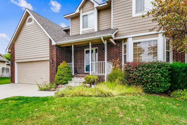 $339,900 | 631 Brentwood Court, Andover, KS 67002