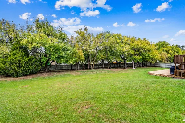 $339,900 | 631 Brentwood Court, Andover, KS 67002