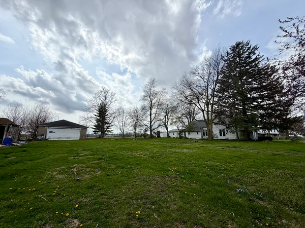 $18,900 | 610 West Green Street, Newman, IL 61942