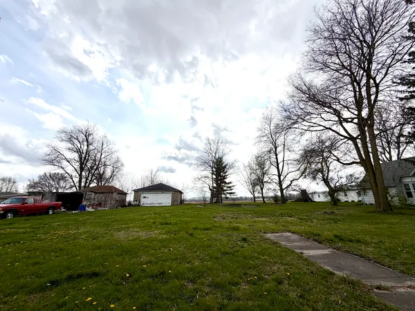 $18,900 | 610 West Green Street, Newman, IL 61942