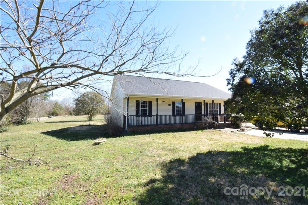 938 St Marks Church Road Cherryville, NC 28021 - Photo 1 of 37 Gallery Image 1