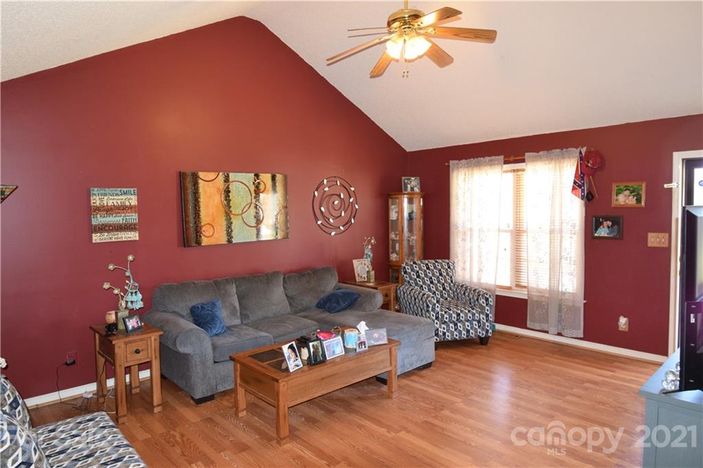 938 St Marks Church Road Cherryville, NC 28021 - Photo 3 of 37 Gallery Image 3