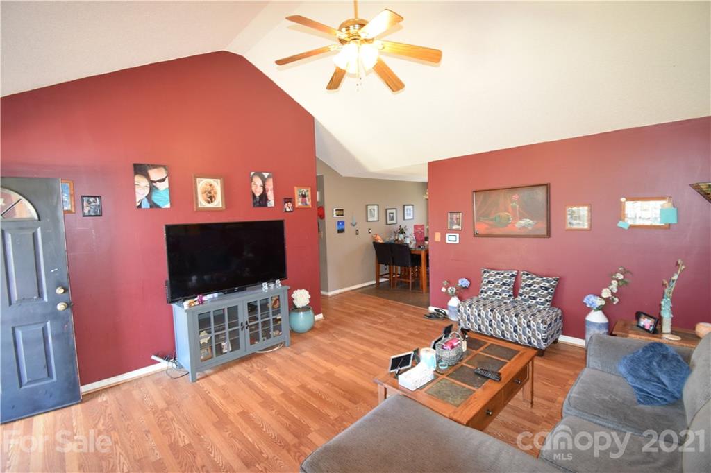 938 St Marks Church Road Cherryville, NC 28021 - Photo 6 of 37 Gallery Image 6