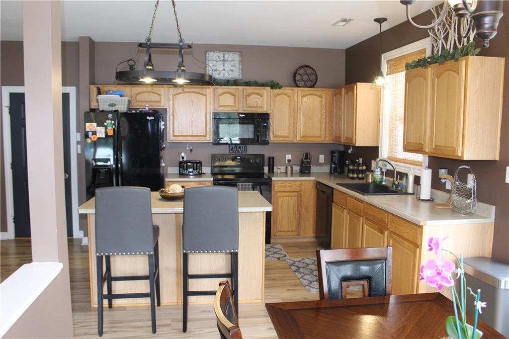 9718 Rhodes Lane Avon, IN 46123 - Photo 11 of 29
