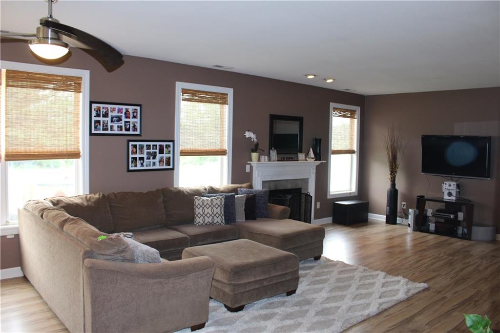 9718 Rhodes Lane Avon, IN 46123 - Photo 7 of 29
